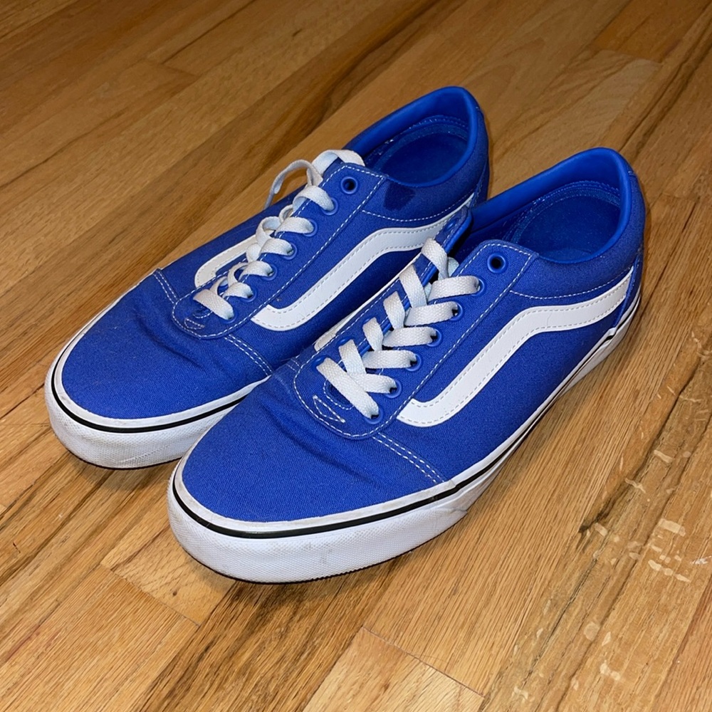 Mens dazzling blue old school vans size 9 - Picture 1 of 5